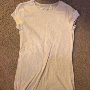 Short sleeved cream colored short sleeve